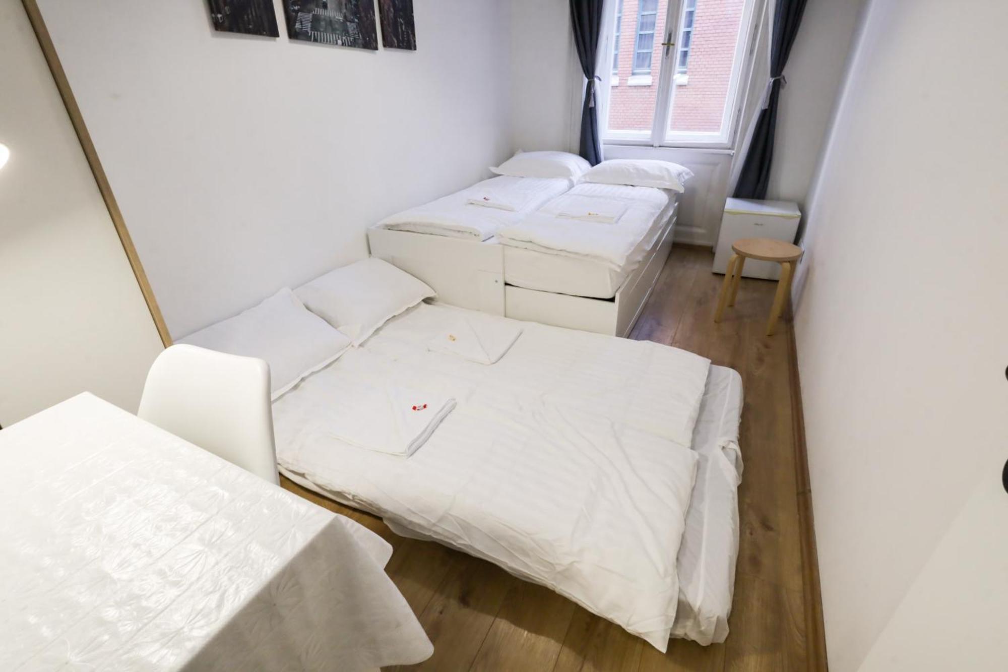 Budapest Pest-Port Apartment 4 Rooms For 16 Person Buitenkant foto